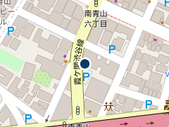 NPC24H南青山パーキングの位置